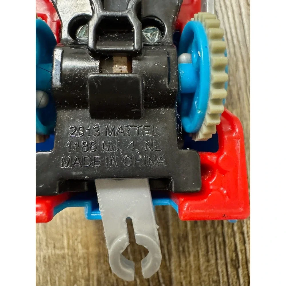 Mattel Thomas & Friends TrackMaster Gordon Motorized Blue Train Engine 2013